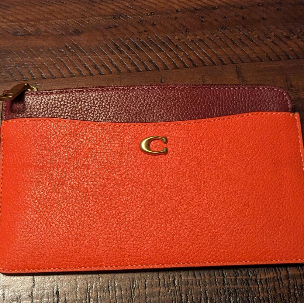 Coach wristlet wallet